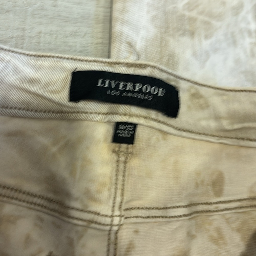 Liverpool Hannah Crop Flare Jeans Biscuiy Tan Tie Dye Size 16/33 NWT $109 - Picture 6 of 8